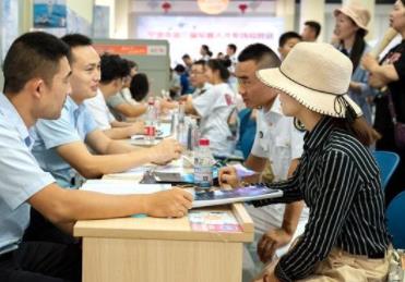 面对企业招聘，我们该如何做?