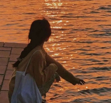 我用我的的经历告诉你，有钱才能骄傲的抬起头来！